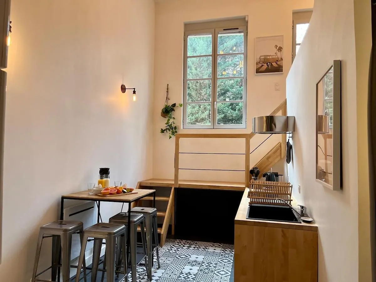 Suite Koraline Lyon 0*,  France
